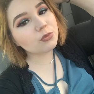 Meet your Posher, Tori